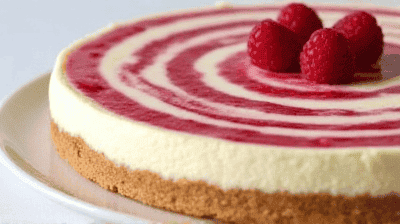Delightful Raspberry Swirl Cheesecake: Recipe & Tips