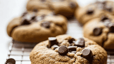 Ultimate Chocolate Chip Cookies: Crispy Edges, Chewy Centers, and Secret Tips for the Best Batch